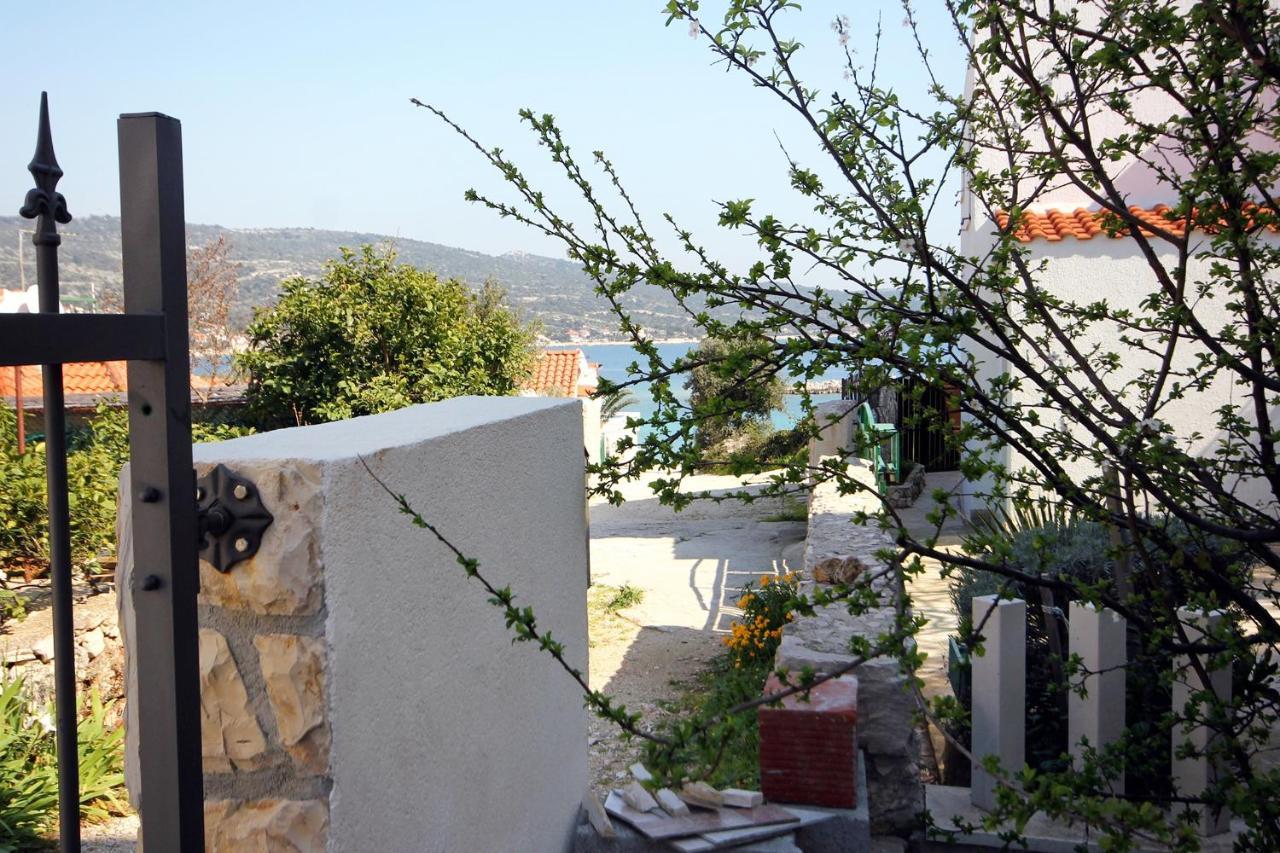 Apartments By The Sea Sevid, Trogir - 9468 Zewnętrze zdjęcie